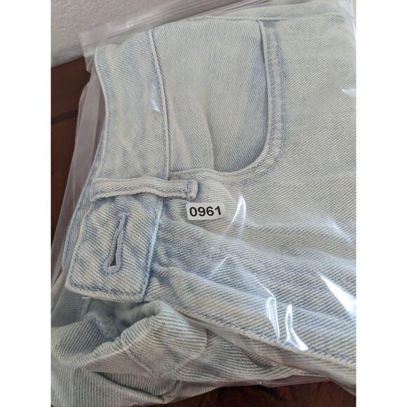Pacsun Jean Mom Short 26 Light Wash High Rise Denim Side Metal Rings Los Angeles - Picture 8 of 9